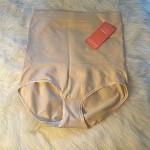 NWT Yummie Shapewear